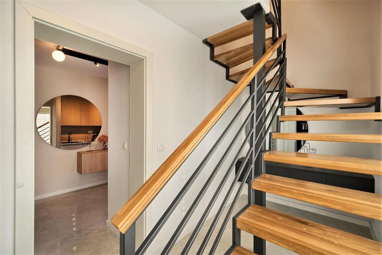 Aniva - 50 M From The Sea Apartment Trogir